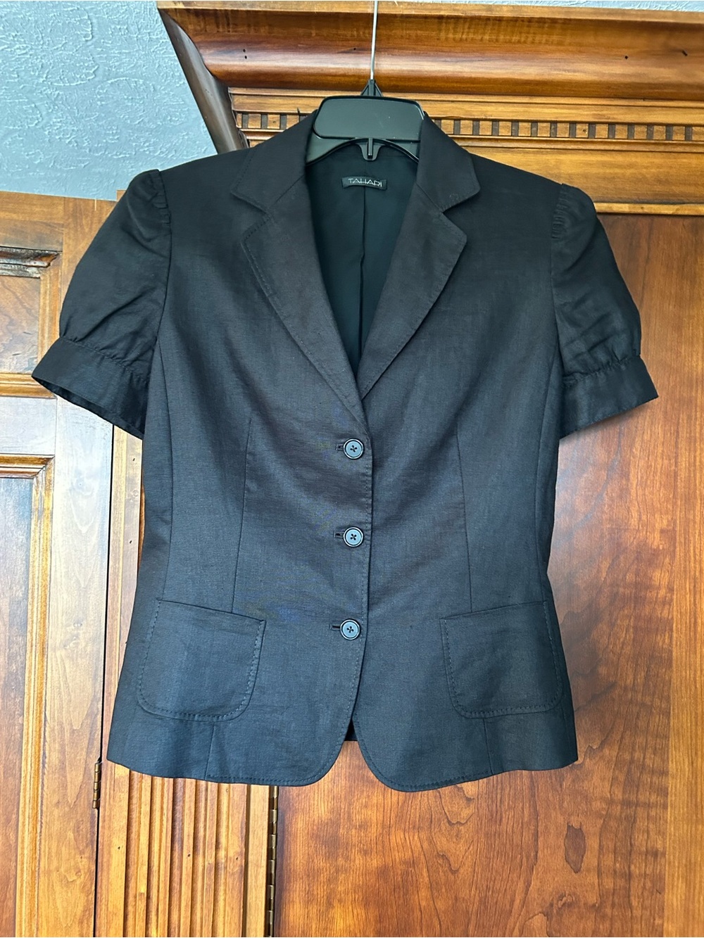 Tahari Black Short-Sleeve Tailored Blazer with Patch Pockets, Stitching Details - Picture 7 of 15